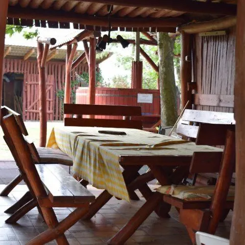 Pasztor Family Vendeghaz Poroszló